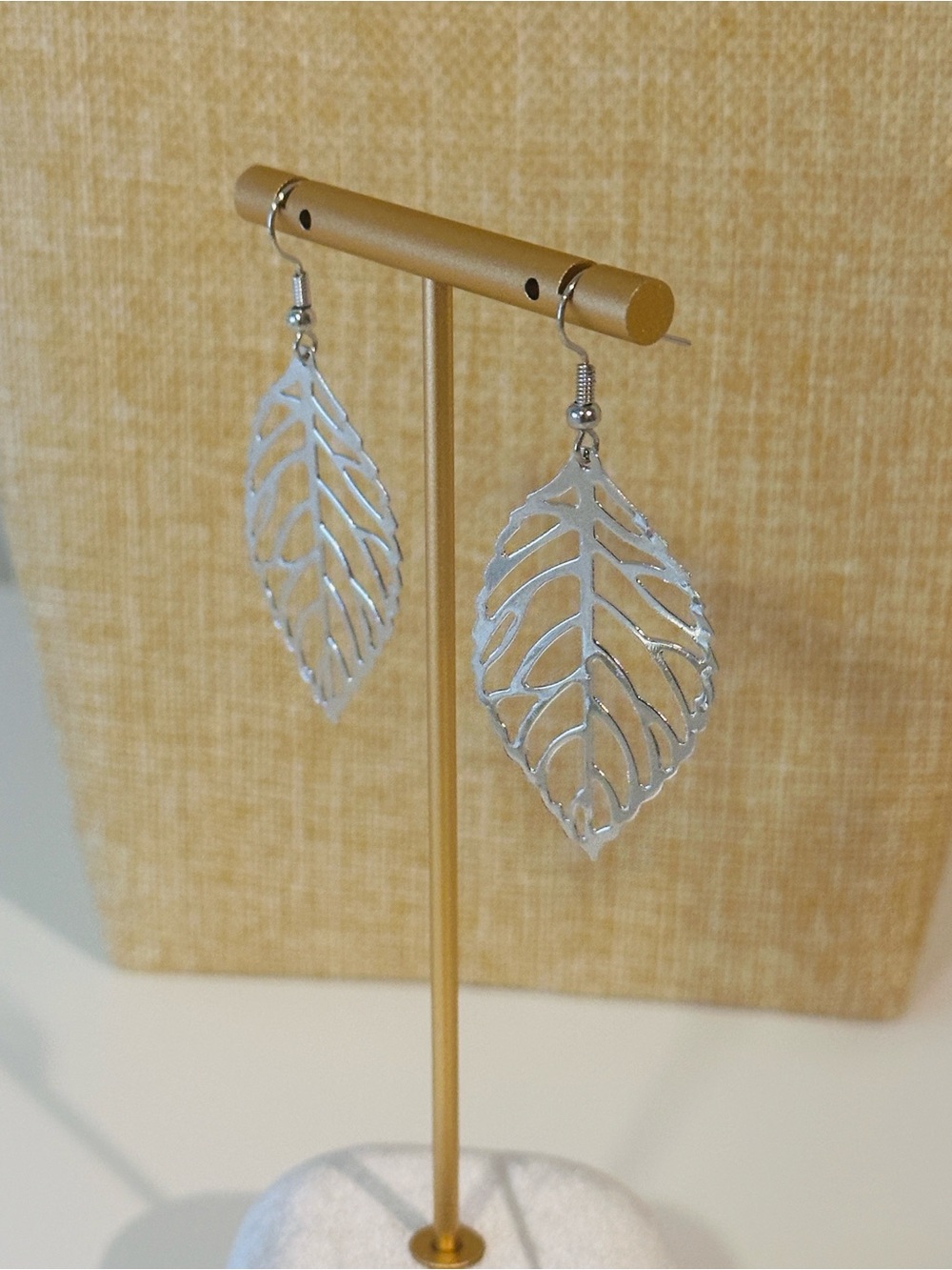 Fashion Jewelry Silver Leaf Cutout Dangle Earrings